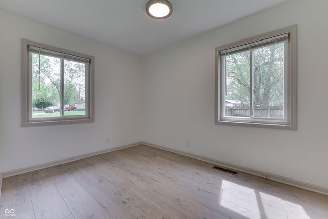 146 Parkview Drive, Whiteland, IN 46184