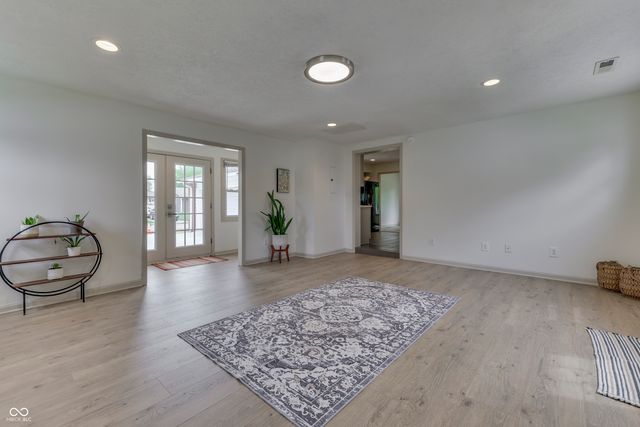 146 Parkview Drive, Whiteland, IN 46184