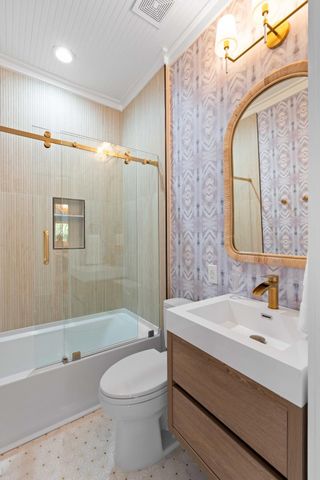 2218 Myrtle Avenue, Sullivans Island, SC 29482