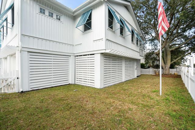 2218 Myrtle Avenue, Sullivans Island, SC 29482