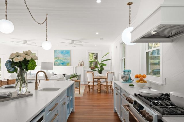 2218 Myrtle Avenue, Sullivans Island, SC 29482