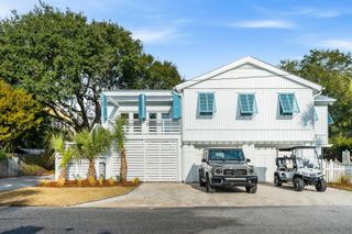 2218 Myrtle Avenue, Sullivans Island, SC 29482