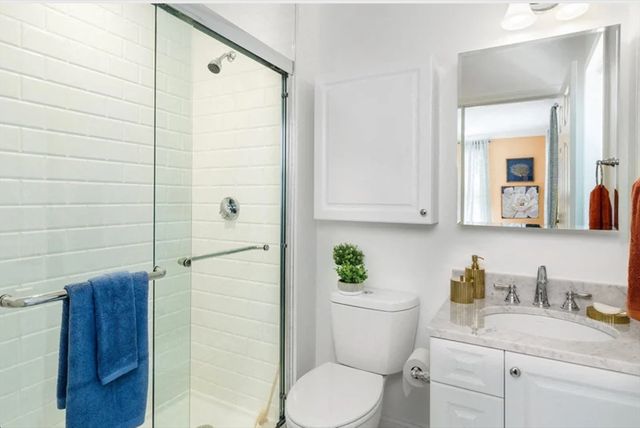 13 Independence Dr 13, Brookline, MA 02467