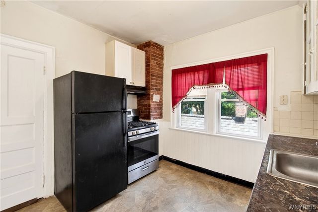 30 Arkansas Street, Buffalo, NY 14213