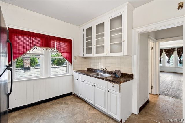 30 Arkansas Street, Buffalo, NY 14213