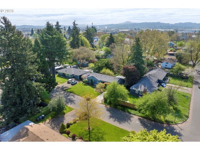 3270 WOOD Ave, Eugene, OR 97402