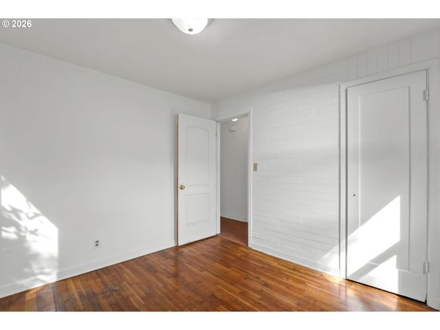 3270 WOOD Ave, Eugene, OR 97402