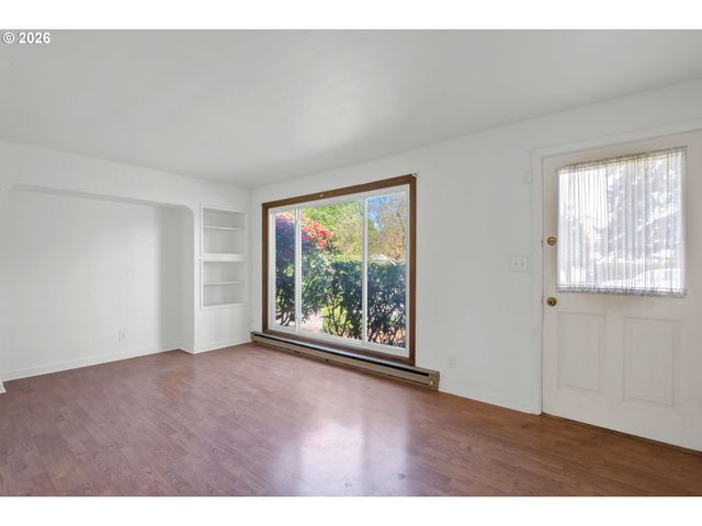 3270 WOOD Ave, Eugene, OR 97402