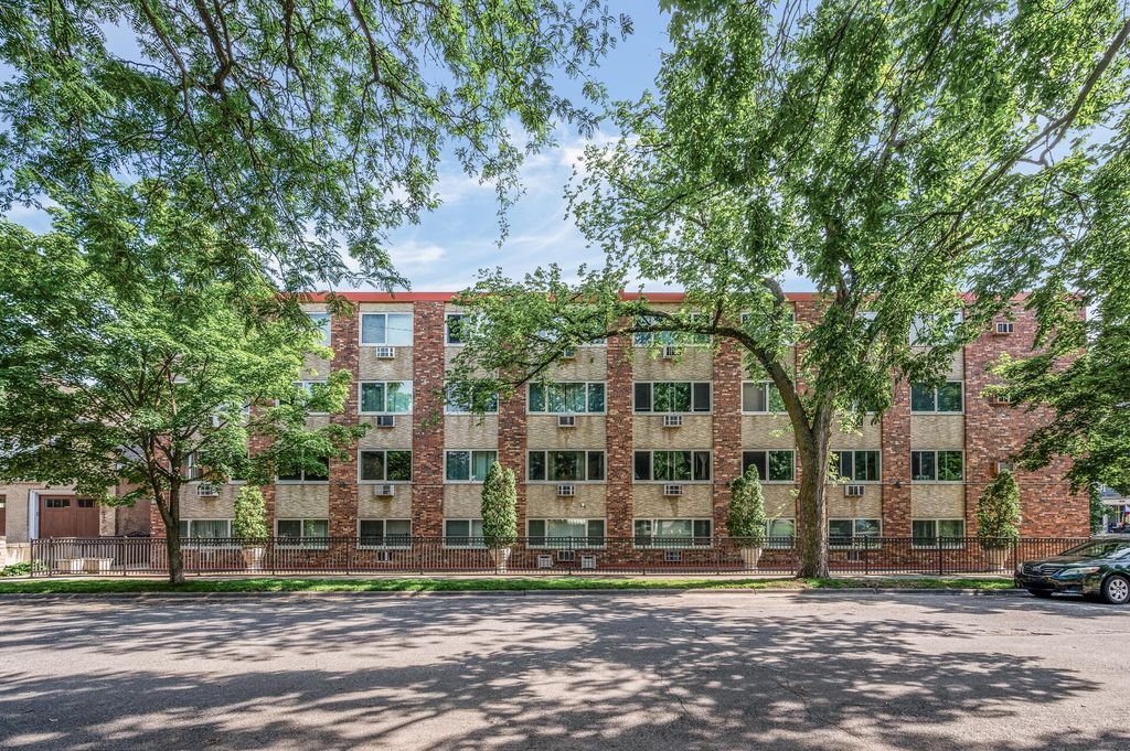 1901 Emerson Avenue S 303, Minneapolis, MN 55403 — photo 2