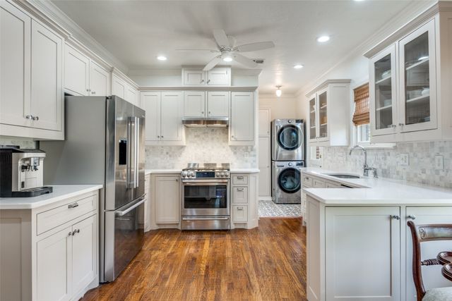 1107 Sarasota Circle, Dallas, TX 75223