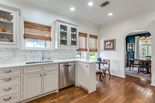 1107 Sarasota Circle, Dallas, TX 75223