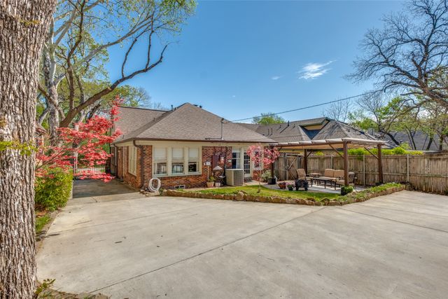 1107 Sarasota Circle, Dallas, TX 75223