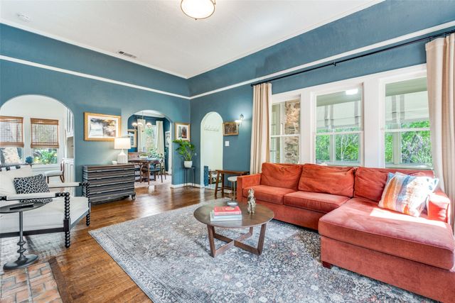 1107 Sarasota Circle, Dallas, TX 75223