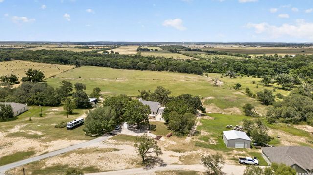 2634 County Road 4713, Lacoste, TX 78039