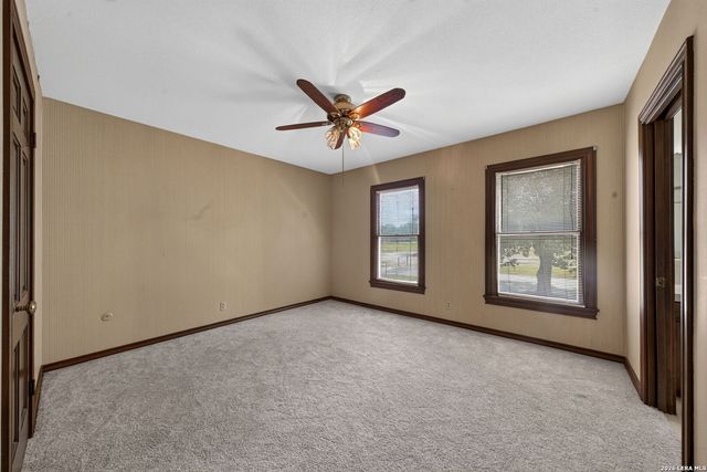 2634 County Road 4713, Lacoste, TX 78039