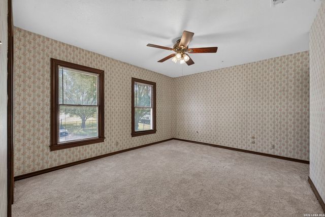 2634 County Road 4713, Lacoste, TX 78039