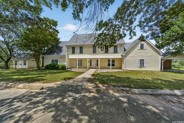 2634 County Road 4713, Lacoste, TX 78039