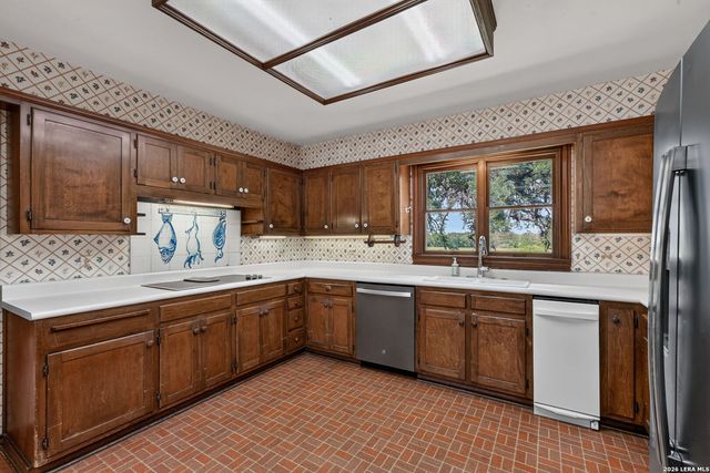 2634 County Road 4713, Lacoste, TX 78039