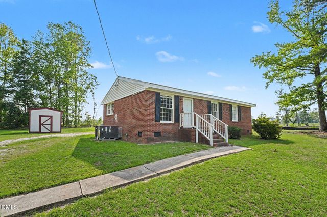 125 Surry Drive, Nashville, NC 27856