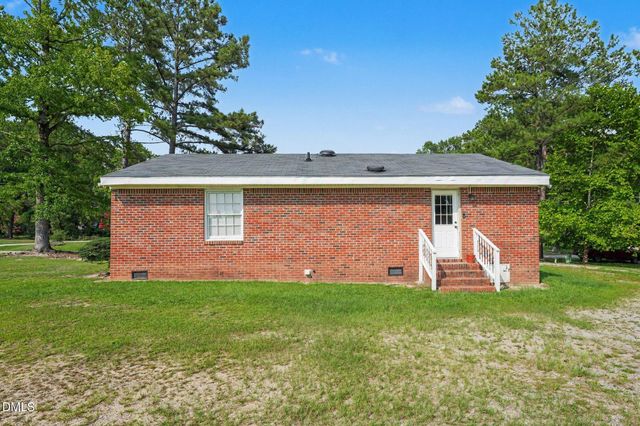 125 Surry Drive, Nashville, NC 27856