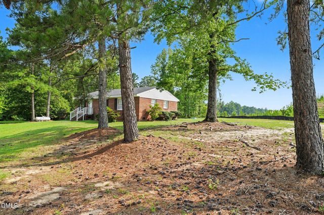 125 Surry Drive, Nashville, NC 27856