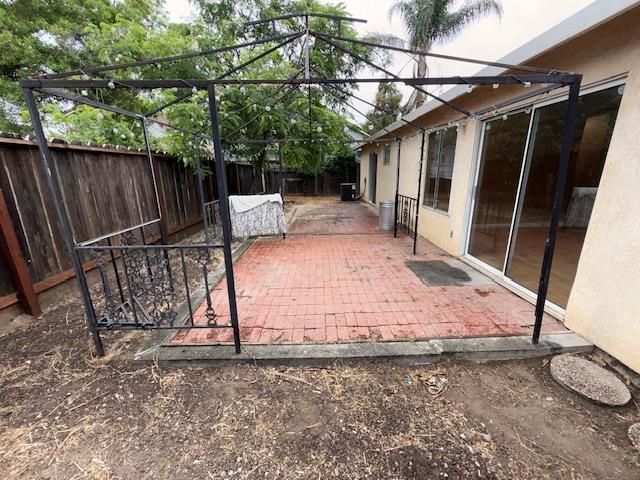 2815 Crescent Moon Ct, Ceres, CA 95307