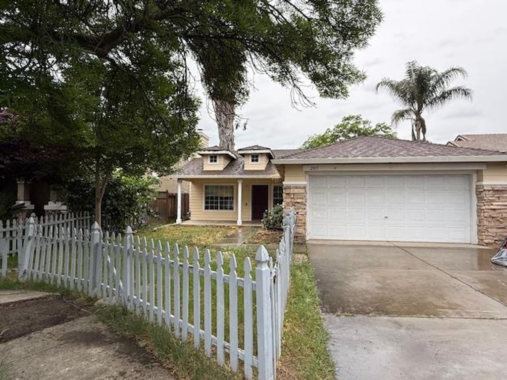 2815 Crescent Moon Ct, Ceres, CA 95307