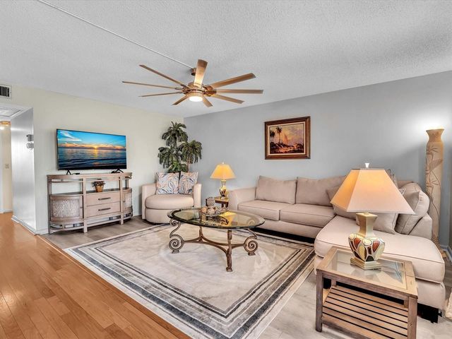 4026 Ventnor H Court 4026, Deerfield Beach, FL 33442