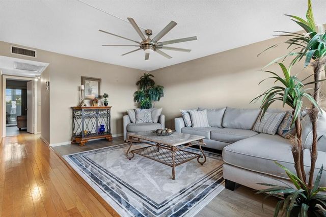 4026 Ventnor H Court 4026, Deerfield Beach, FL 33442