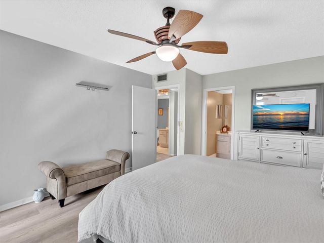 4026 Ventnor H Court 4026, Deerfield Beach, FL 33442