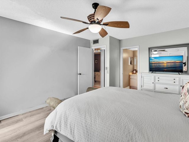 4026 Ventnor H Court 4026, Deerfield Beach, FL 33442