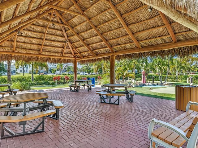 4026 Ventnor H Court 4026, Deerfield Beach, FL 33442