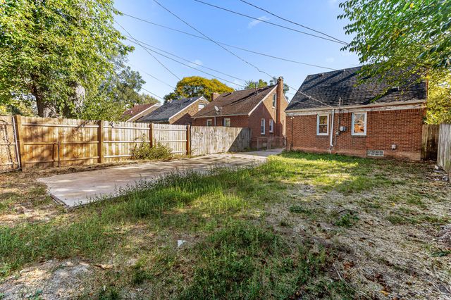 19711 Mansfield Street, Detroit, MI 48235