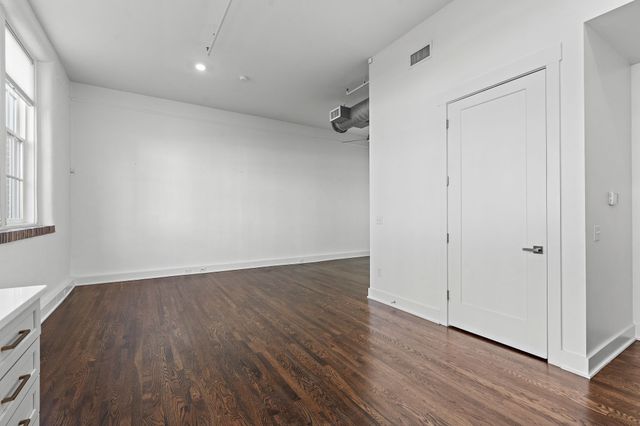 601 Madison St Apt 102, Nashville, TN 37208