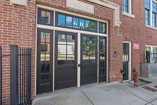 601 Madison St Apt 102, Nashville, TN 37208