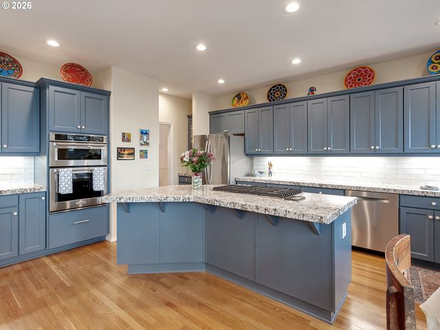 2130 ALPINE Dr, West Linn, OR 97068