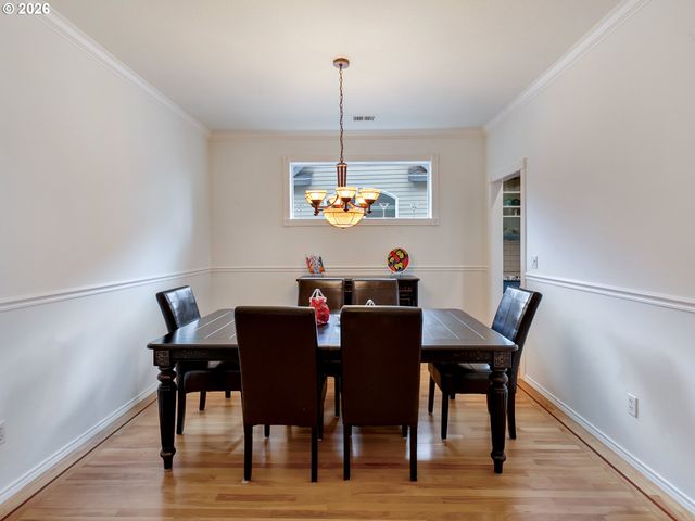 2130 ALPINE Dr, West Linn, OR 97068