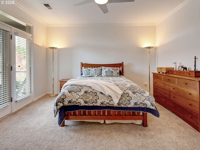 2130 ALPINE Dr, West Linn, OR 97068