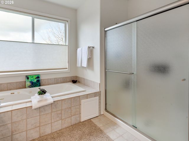 2130 ALPINE Dr, West Linn, OR 97068