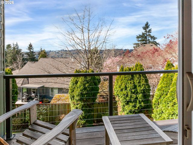 2130 ALPINE Dr, West Linn, OR 97068