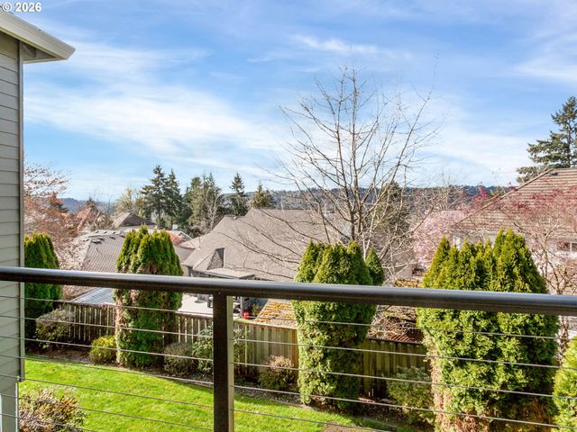 2130 ALPINE Dr, West Linn, OR 97068