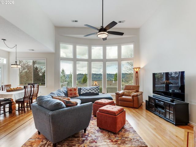 2130 ALPINE Dr, West Linn, OR 97068