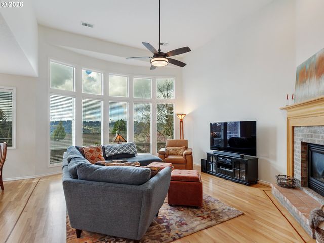 2130 ALPINE Dr, West Linn, OR 97068