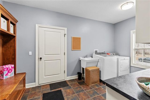 8119 NW Venita Street, Weatherby Lake, MO 64152