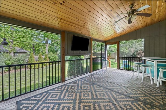 8119 NW Venita Street, Weatherby Lake, MO 64152