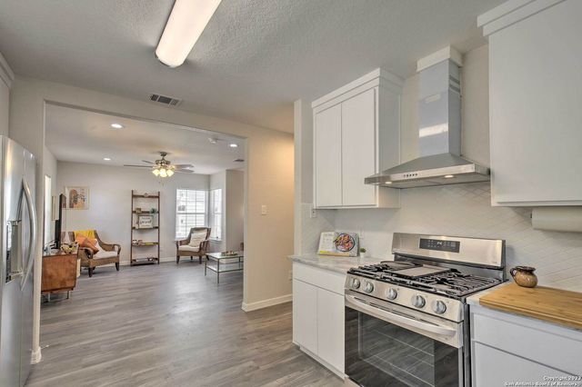 428 BURCHAM AVE, San Antonio, TX 78221