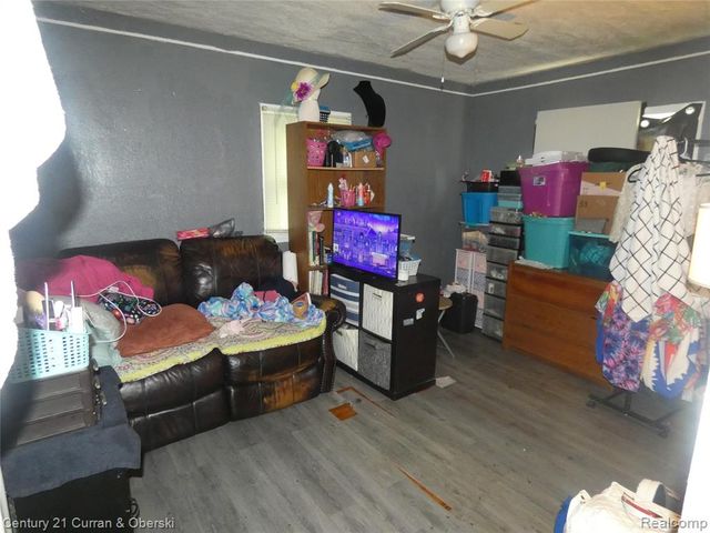 15401 Greydale Street, Detroit, MI 48223