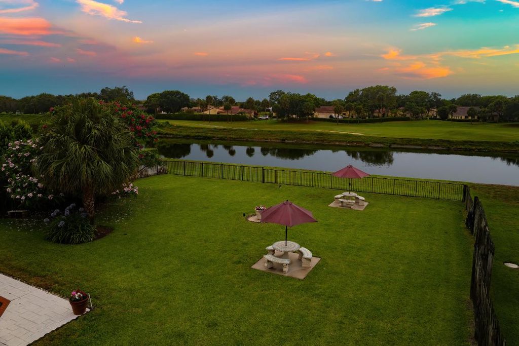 Image 25 of property listing at 5986 Vista Linda Lane, Boca Raton, FL 33433