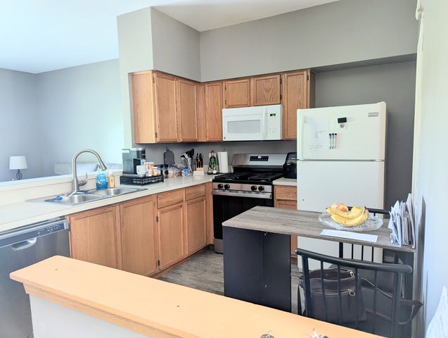 2502 Oak Tree Lane, Plainfield, IL 60586