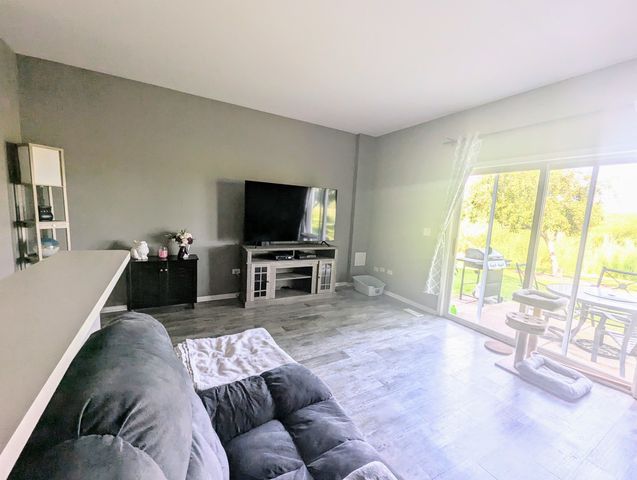 2502 Oak Tree Lane, Plainfield, IL 60586